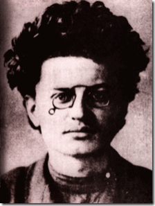 220px-Leon_Trotsky_-_Okhranka_mugshot