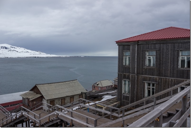 Gamle bygninger i Barentsburg (1 of 1)-3