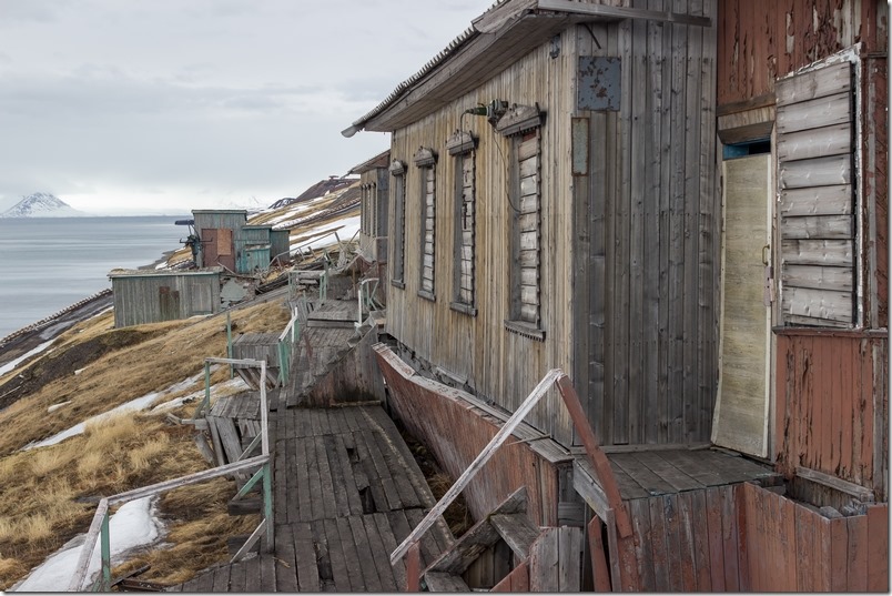 Gamle bygninger i Barentsburg (1 of 1)