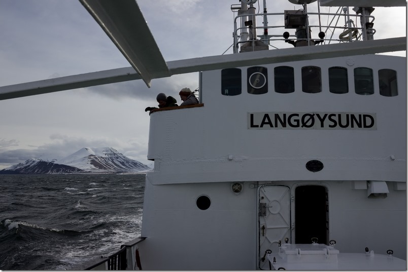 MS Langøysund på vei over Isfjorden (1 of 1)