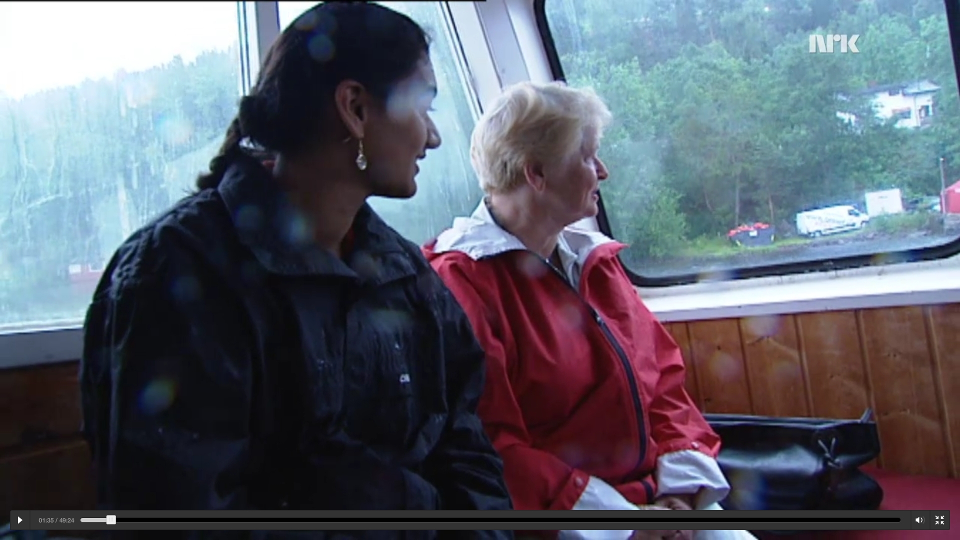 I NRK-dokumentaren 22.07.2011, følger et filmteam Gro Harlem Brundtland på ferden over fra landsiden til Utøya med MS Thorbjørn. Her ser vi Bislet Bilutleie-bilen stå parkert rett ved siden av kaia på landsiden.